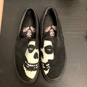 Misfits Draven slip ons. Size 6 men’s. Women’s 7.5